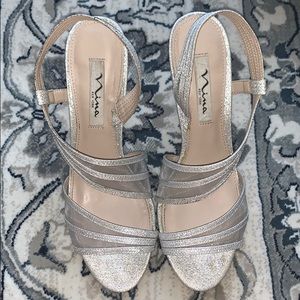 Nina Vitalia Sandals